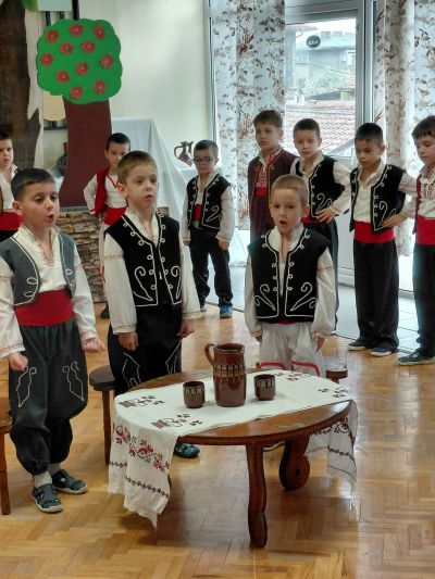 Суматоха на мегдана 2
